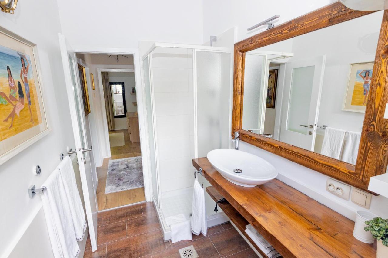 Residence Pecek Novigrad Istria Eksteriør bilde